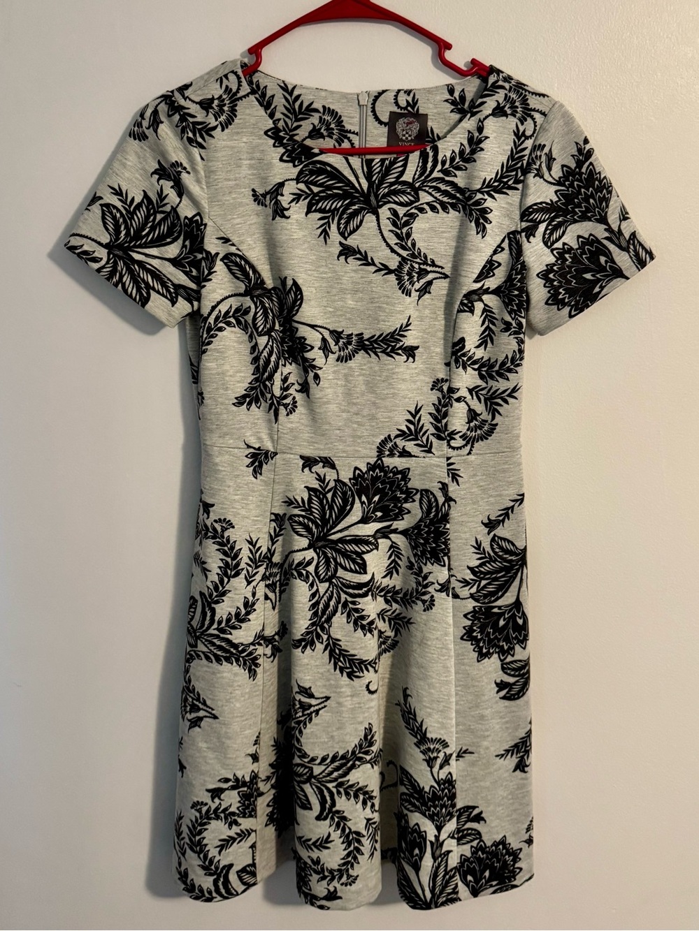Vince Camuto Black Floral Print on Light Gray Mini Dress